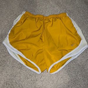 Women’s Nike Tempo Shorts